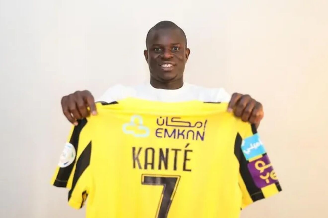 Kant�, el d�a de su presentaci�n con Al-Ittihad