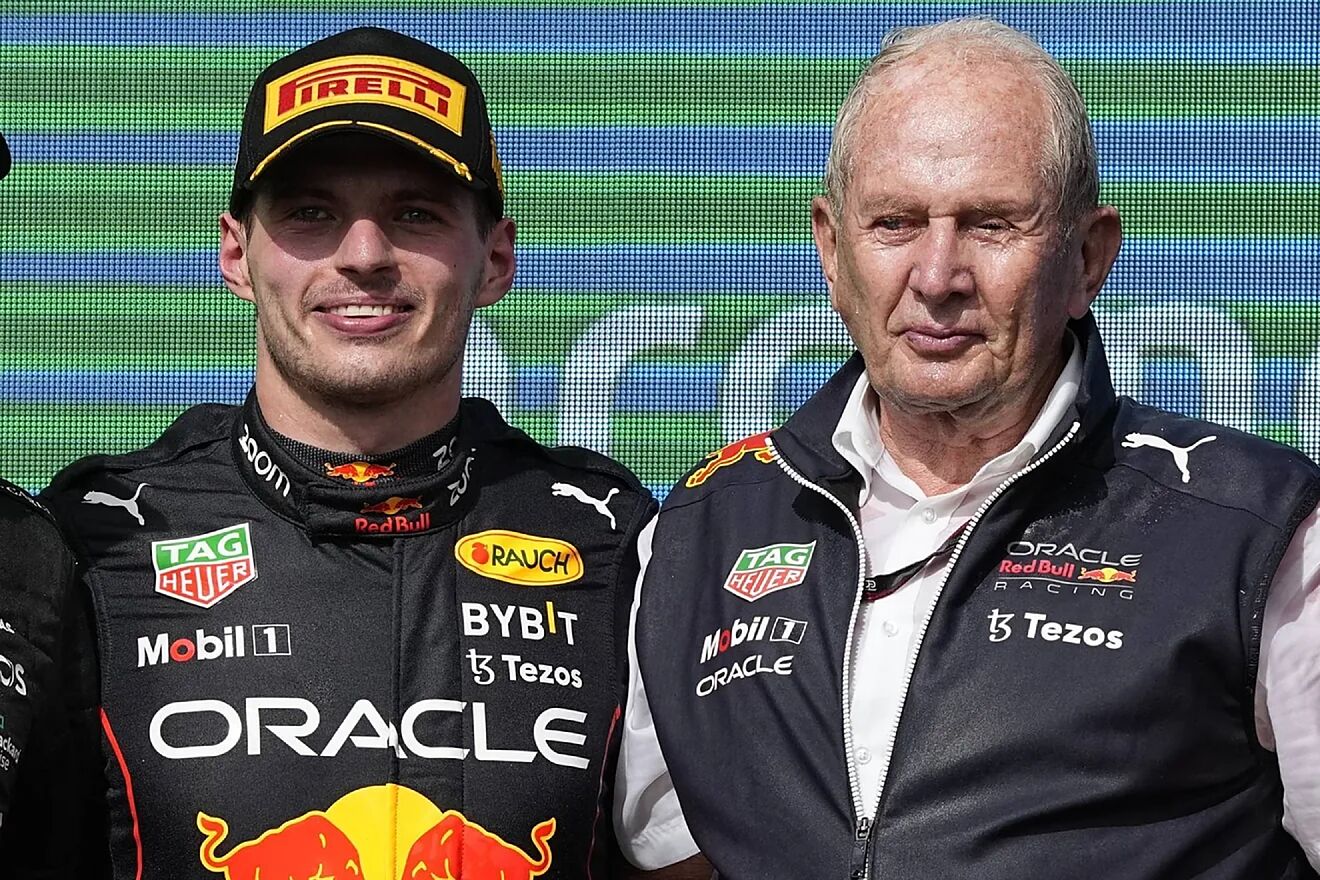 Verstappen y Helmut Marko