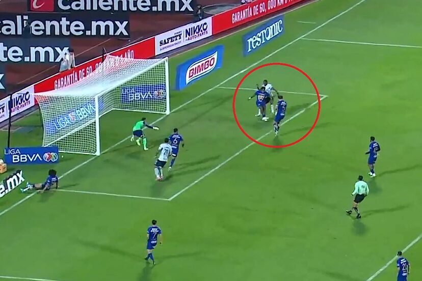 Liga MX 2026: Pumas - Cruz Azul: Autogol Rubén Duarte revive a Joel Huiqui en la Final de Liga MX | MARCA México