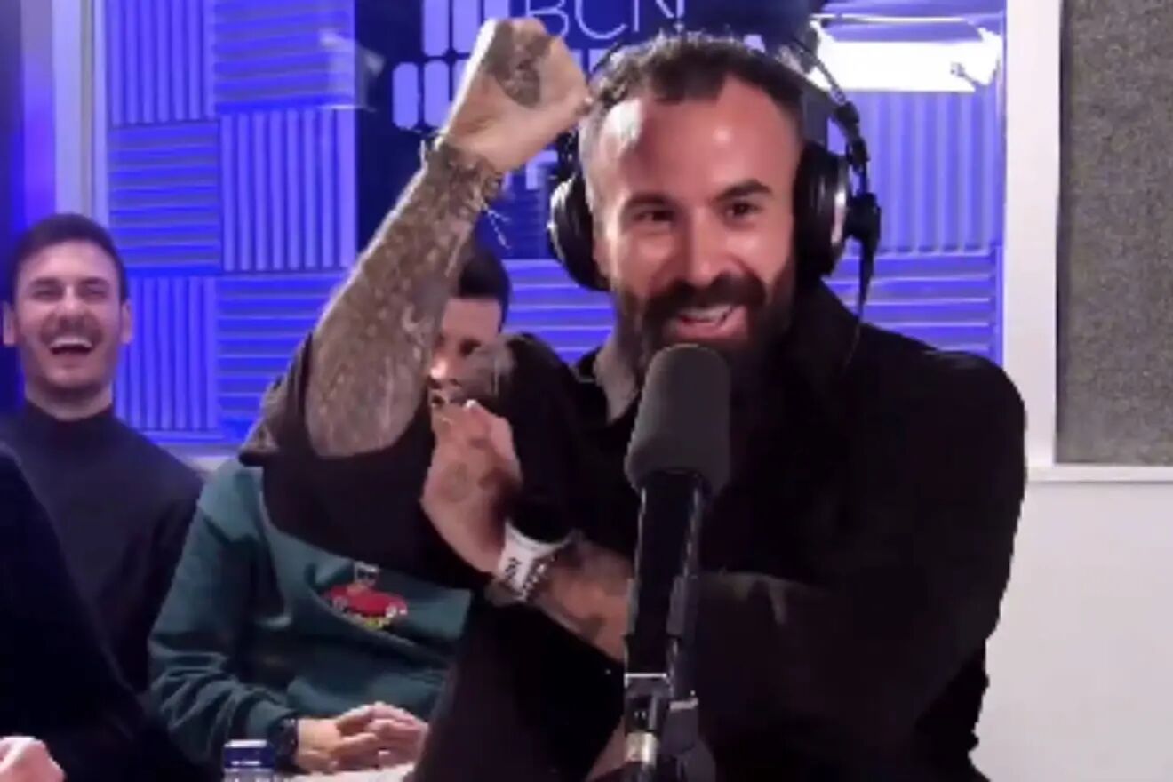 Marc Crosas haciendo un corte de mangas