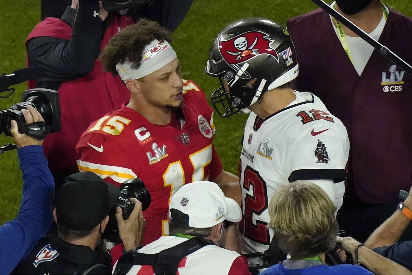 Los dos quarterbacks durante su enfrentamiento en el Super Bowl