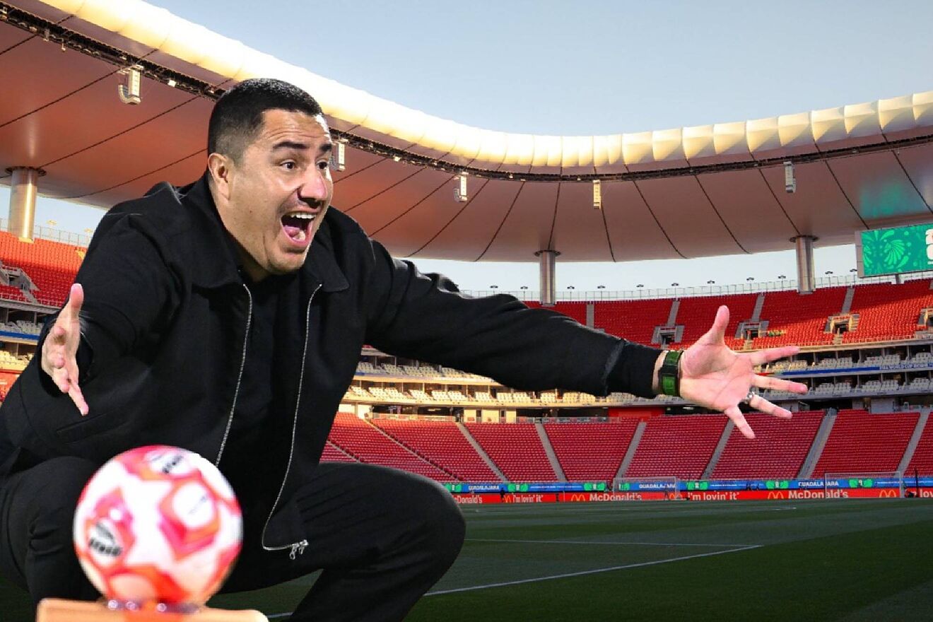 Efraín Juárez & Estadio Akron