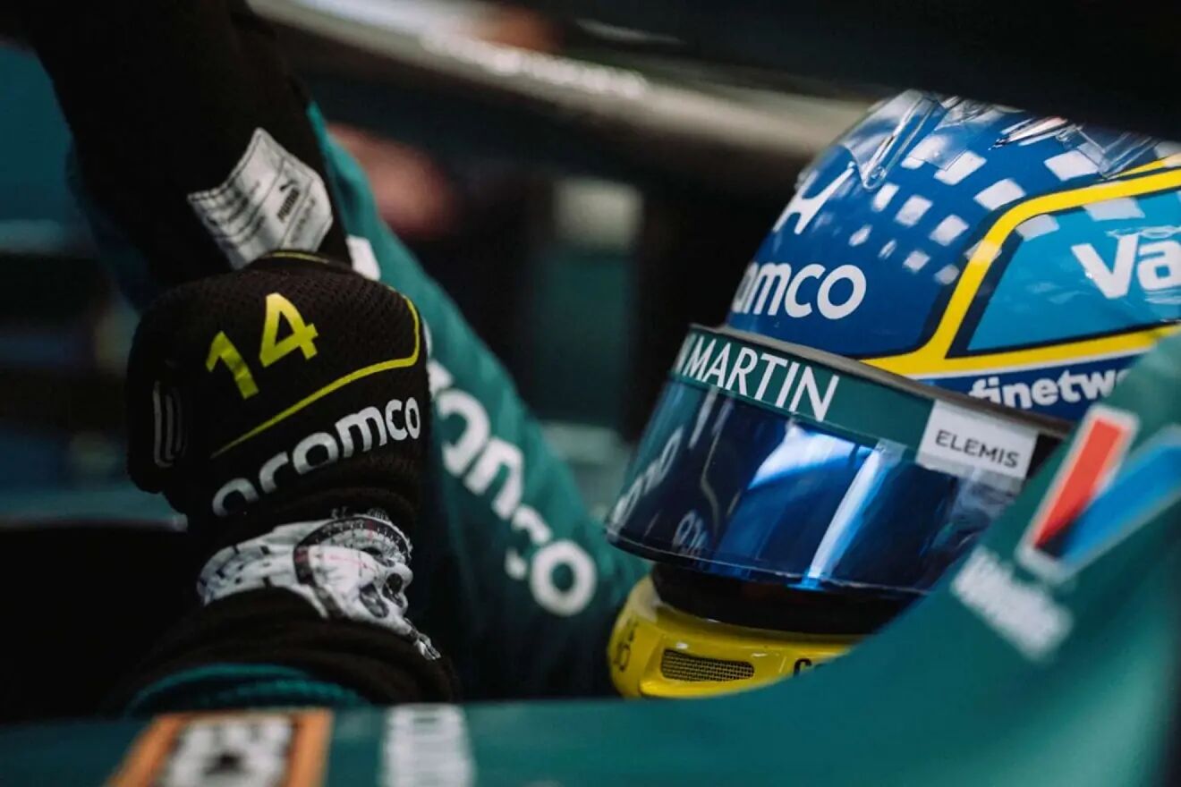 Fernando Alonso, con Aston Martin