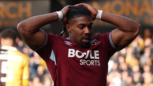 Adama Traor�, en un partido con el West Ham.