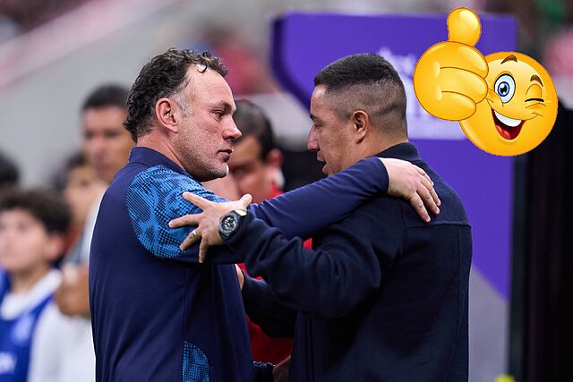 Gabriel Milito y Efra�n Ju�rez.