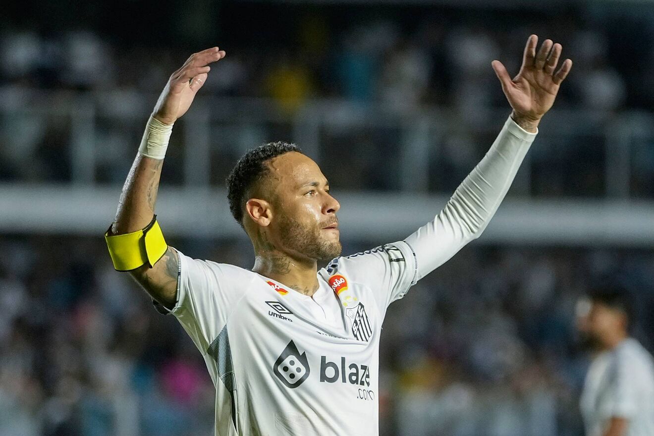 Ancelotti, durante un partido con el Santos /