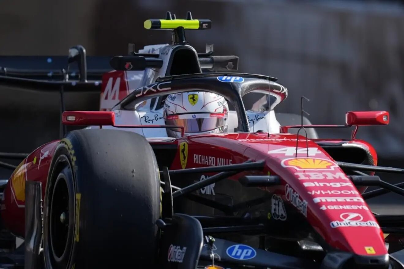 Hamilton, con su Ferrari