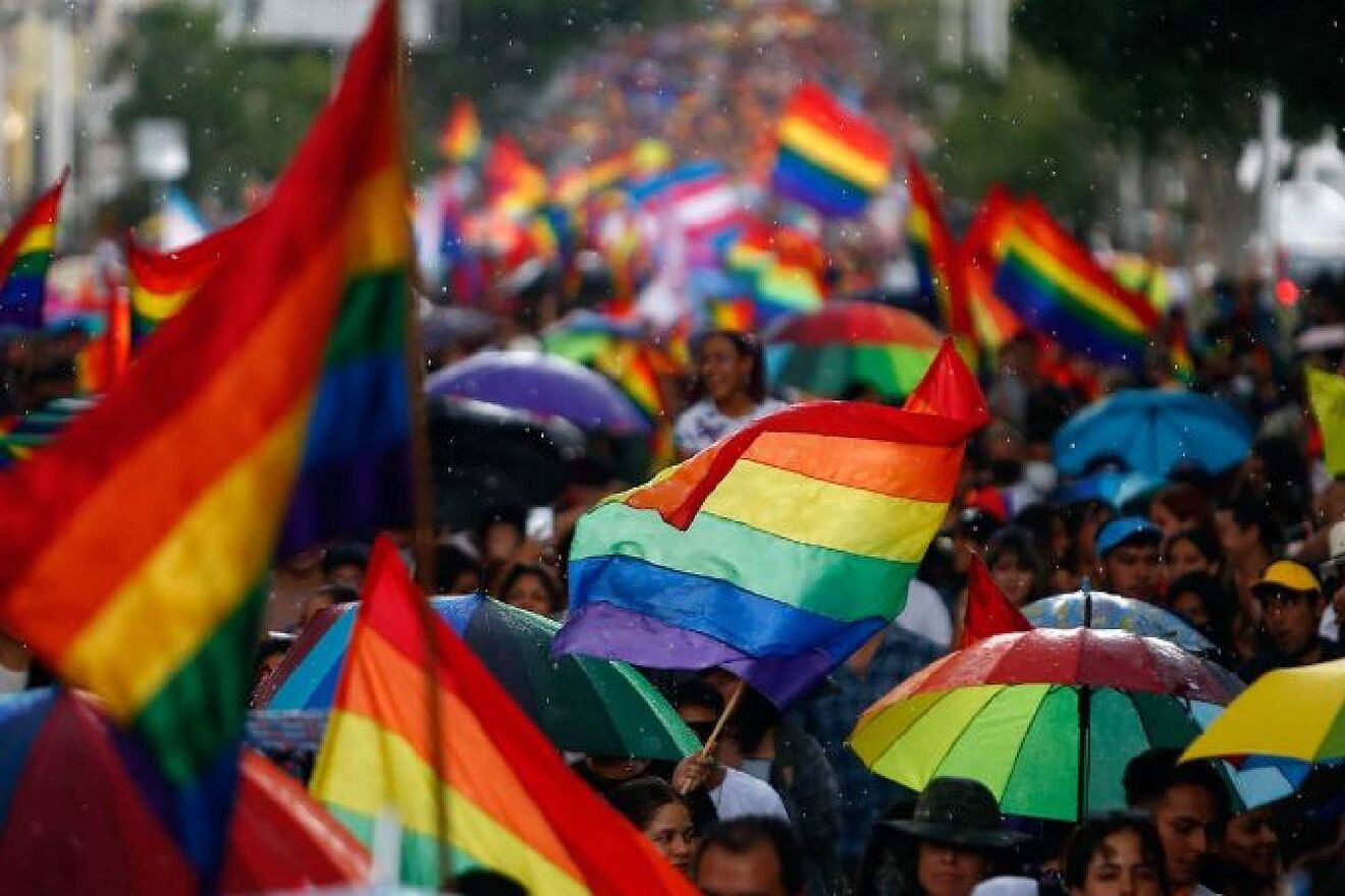 M�xico realiza la tradicional Marcha LGBT en las calles de varios...