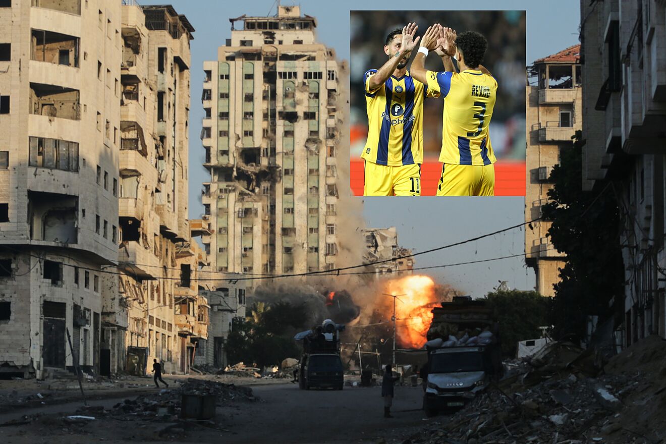 Un montaje con Gaza en guerra y el festejo de los jugadores de Maccabi...