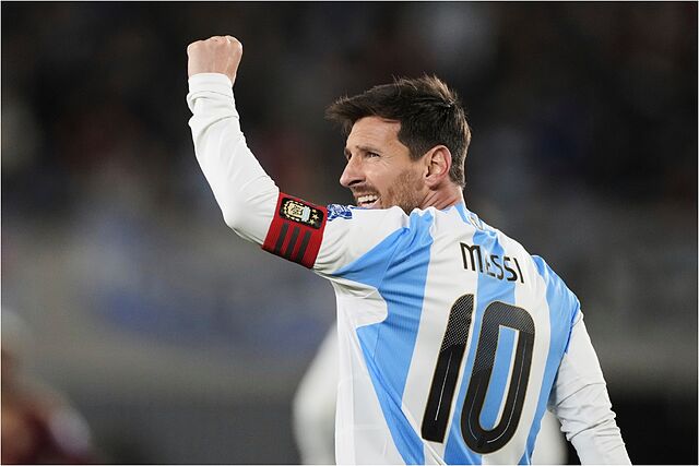 Messi celebra durante el triunfo de Argentina ante Venezuela
