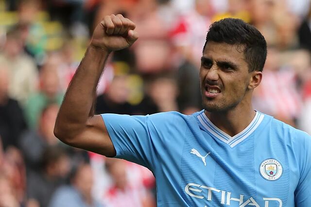 Rodrigo Hern�ndez, con el City