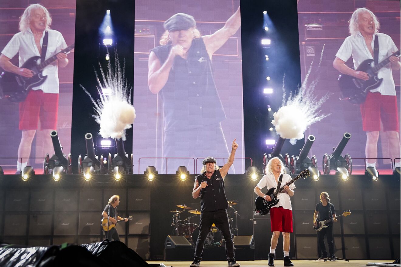 �Qu� significa AC/DC? El origen real del nombre de la ic�nica banda...