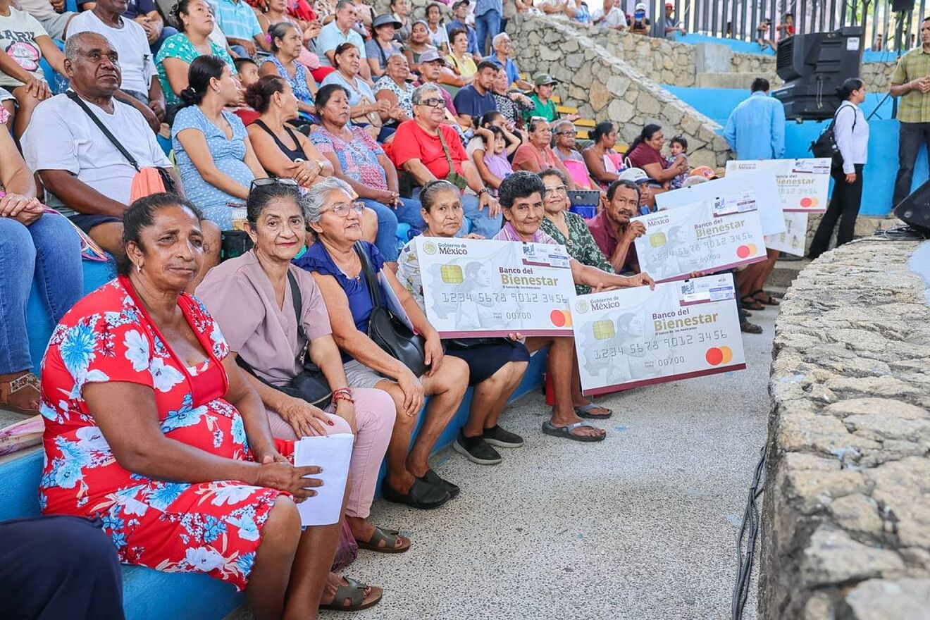 Entrega de Tarjetas de Pensi�n Adultos Bienestar: D�nde recogerla,...