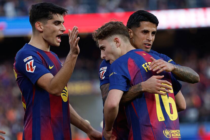 Barcelona - Levante: Resumen y goles Barcelona vs Levante: El Barça le  quita el liderato al Real Madrid - LALIGA EA Sports