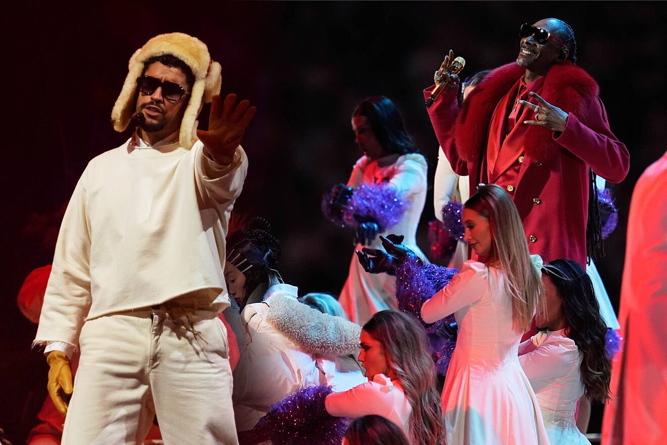 El puertorrique�o es cuestionado por amenizar el show del pr�ximo...