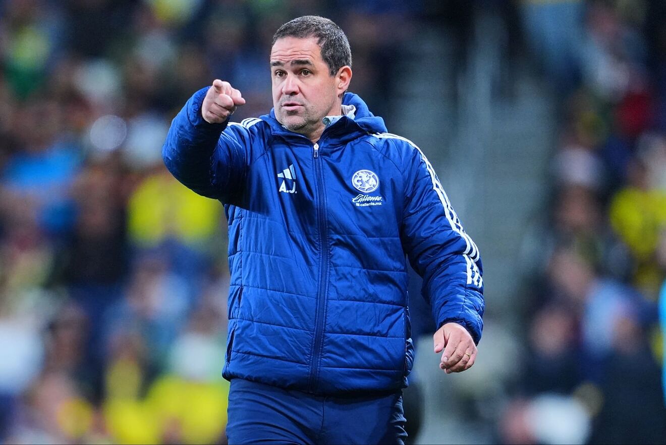 Andr� Jardine, director t�cnico de las �guilas del Am�rica.