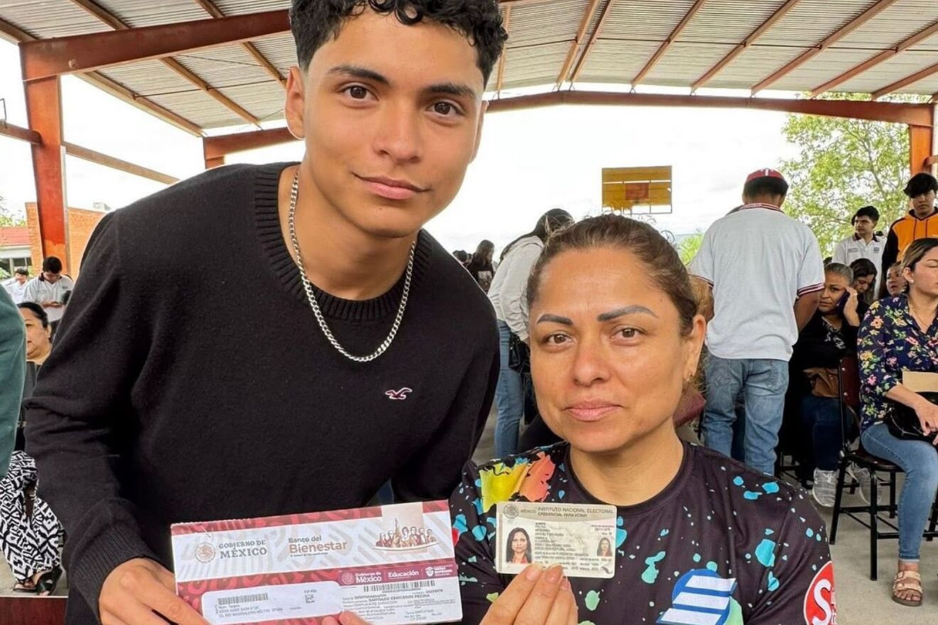 Beca Rita Cetina 2026: ¿es obligatoria la CURP biométrica para...