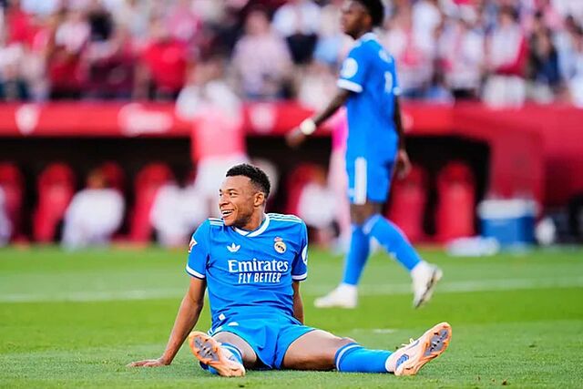 Mbapp� durante un partido con el Real Madrid /